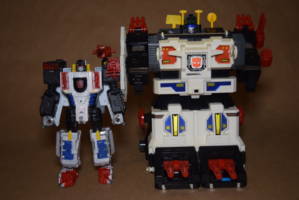 Grandus C-371 (Transformers) Custom Action Figure