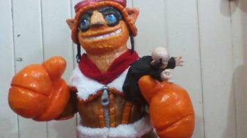 Giant Captain Flynn (Skylanders) Custom Action Figure [Now Kaos met the hour of DOOM!]